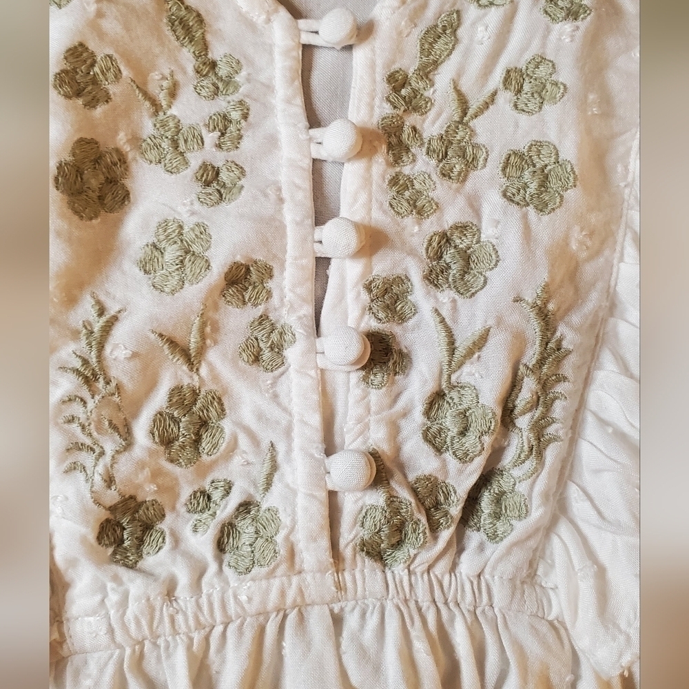 SIM & SAM White Ruffle Green Embroidered Bohemian Blouse - Picture 6 of 12